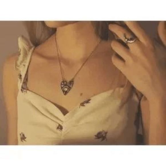 Silver Celestial Moonstone Crying Eye Sun Heart Pendant Necklace - Picture 8 of 9